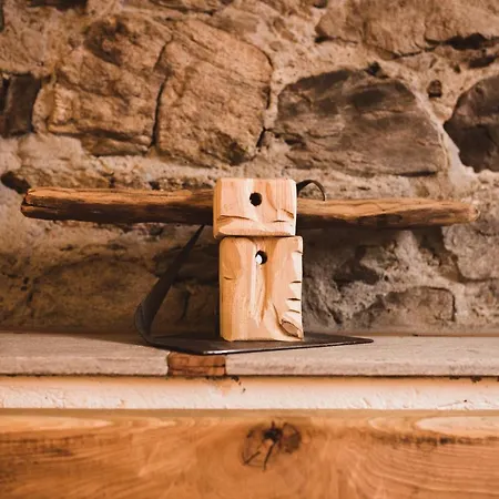 Montemezzo Le In Pietra דירה סוריקו