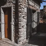 Montemezzo Le In Pietra Daire Sorico