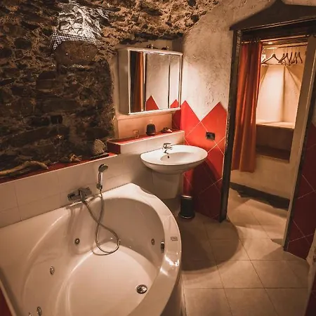 Montemezzo Le In Pietra