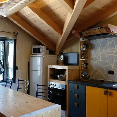 Montemezzo Le In Pietra Apartamento