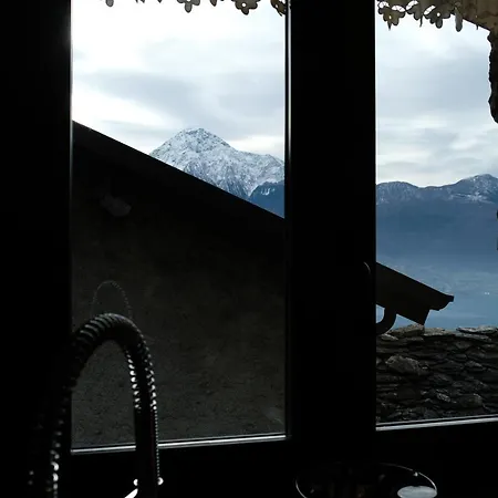 Apartamento Montemezzo Le In Pietra