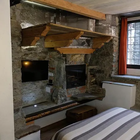 Apartamento Montemezzo Le In Pietra *