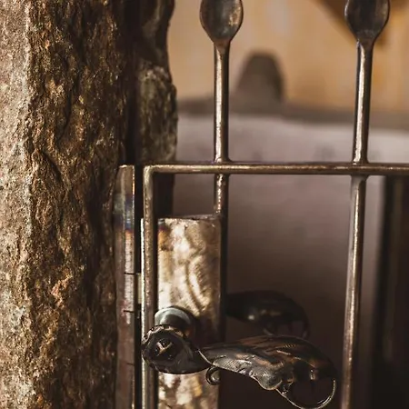 Apartamento Montemezzo Le In Pietra