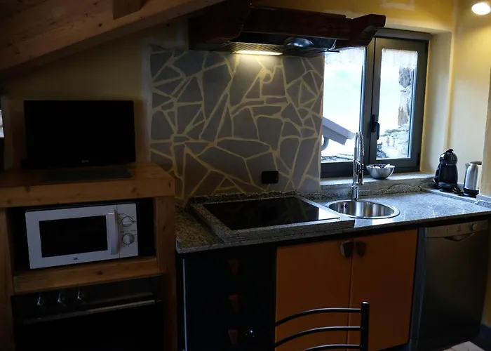 Апартаменты Montemezzo Le In Pietra *