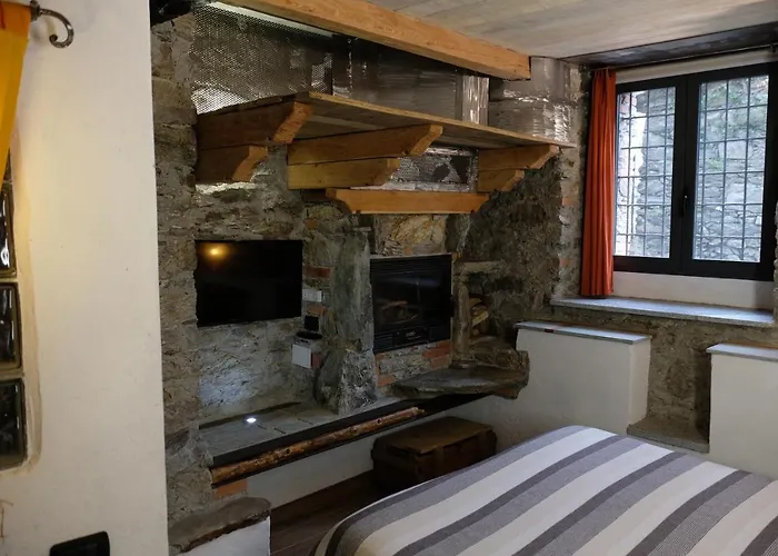 Lägenhet Montemezzo Le In Pietra *