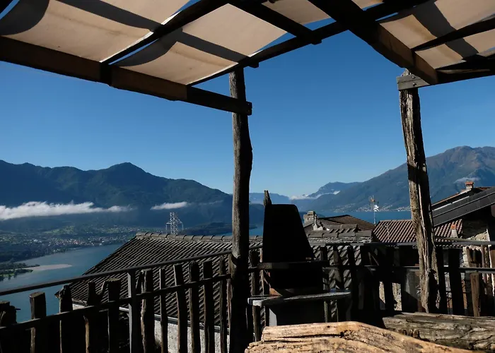 Lägenhet Montemezzo Le In Pietra *