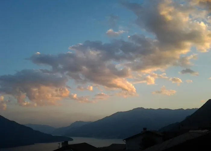 Montemezzo Le In Pietra * Sorico