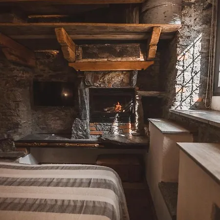 Montemezzo Le In Pietra Апартаменты *