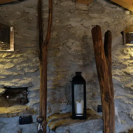 Montemezzo Le In Pietra Sorico